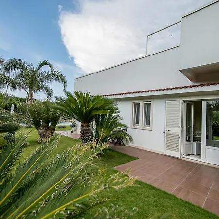 Albero Del Miglio 4* Торре-а-Маре